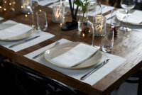 Dunilin-Servietten 48 x 48 cm, 1/8-Buchfalz, Uni cream (VPE 216 St.)