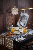 Tête à Tête Tischläufer Dunicel 24 m x 40 cm (20 Abschnitte), Motive Shapes (VPE 4 St.)