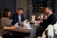 Tête à Tête Tischläufer Evolin 24 m x 41 cm (20 Abschnitte), Uni granite grey (VPE 4 St.)